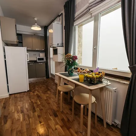 Yellowboot Aparthotel Sibiu