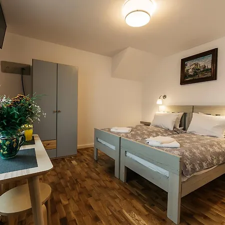Yellowboot Aparthotel Sibiu